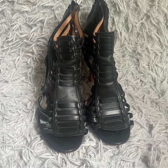 Coach Lucy Balck Gladiator Stilletto Heels Size 7B - Picture 16 of 16